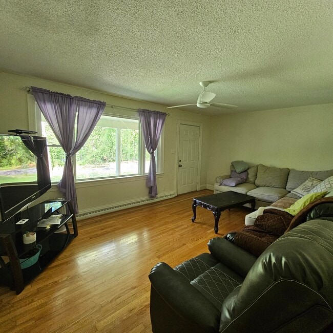 Photo - 548 Greenway Dr