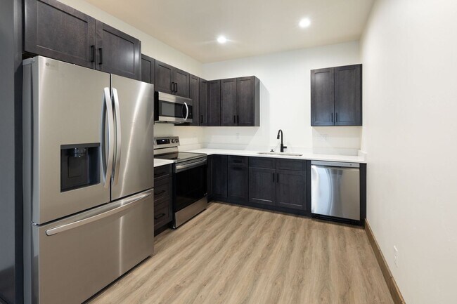 Photo - K215LI Unit ADU