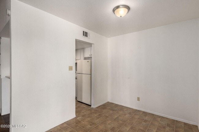 Photo - 1620 N Wilmot Rd Unidad E258