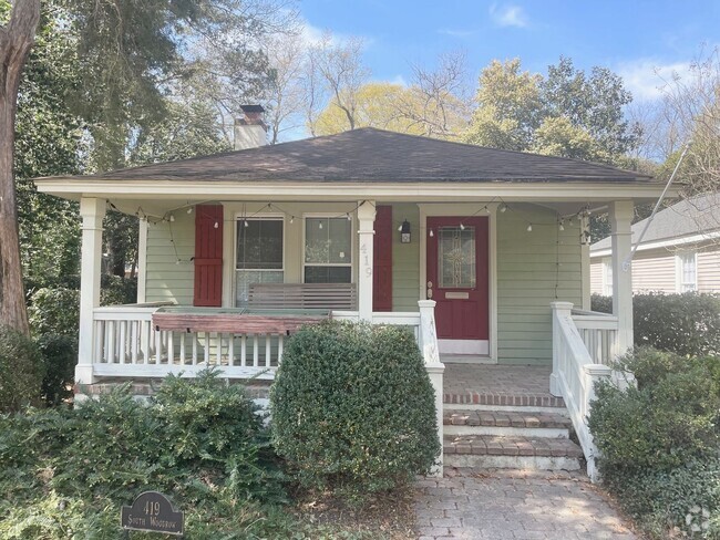 Building Photo - Rosewood Bungalow Rental