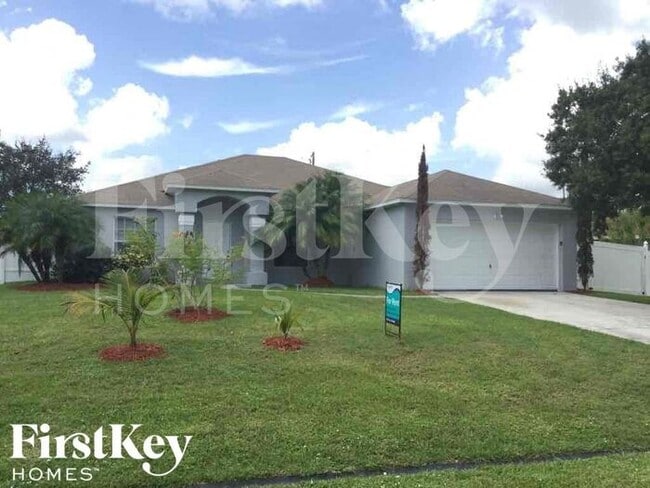 Building Photo - 422 SW Cherryhill Rd Rental
