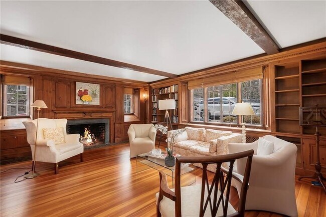 Photo - 5 Cushing St