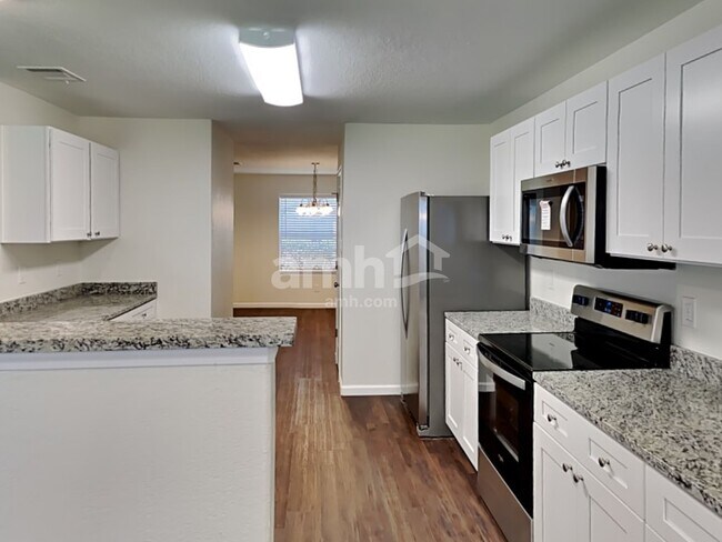 Photo - 144 Cenizo Spring