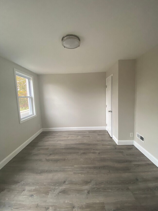 Photo - 2841 Round Rd