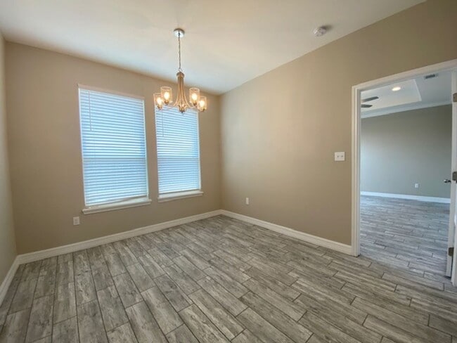 Photo - DCR642 Unidad B