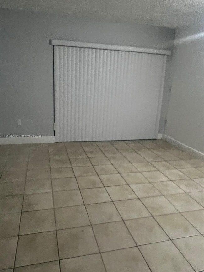 Photo - 7110 NW 179th St Unit 103