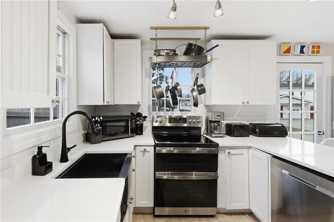 72 Seascape Ave