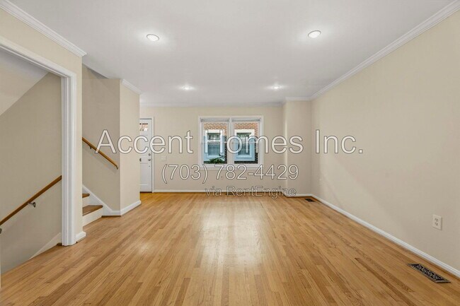 1343 Chetworth Ct