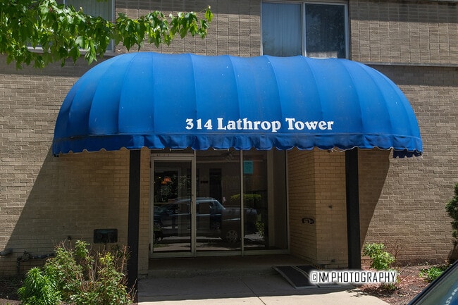 Photo - 314 Lathrop Ave Unit 404