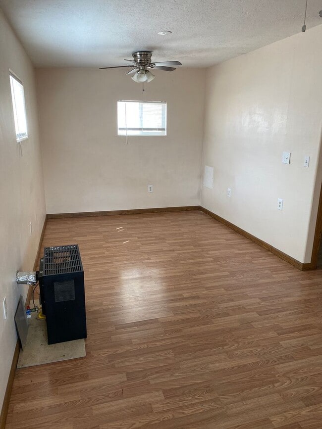 Photo - 431 Virginia St NE Unit D