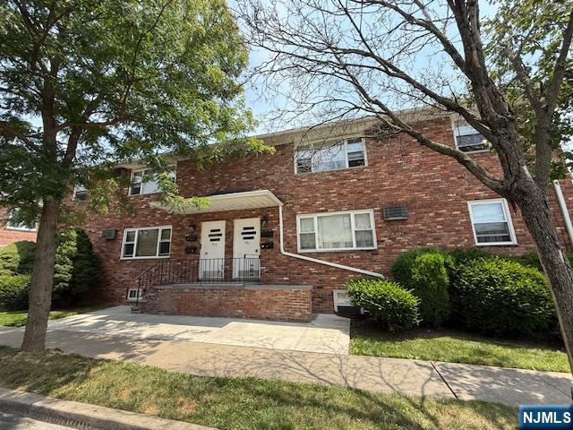Building Photo - 405 8th St Unit 1L-1L Rental
