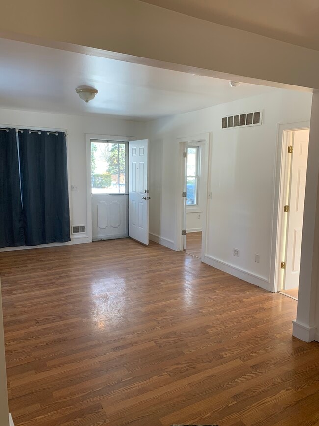 Photo - 23123 Stauber Ave