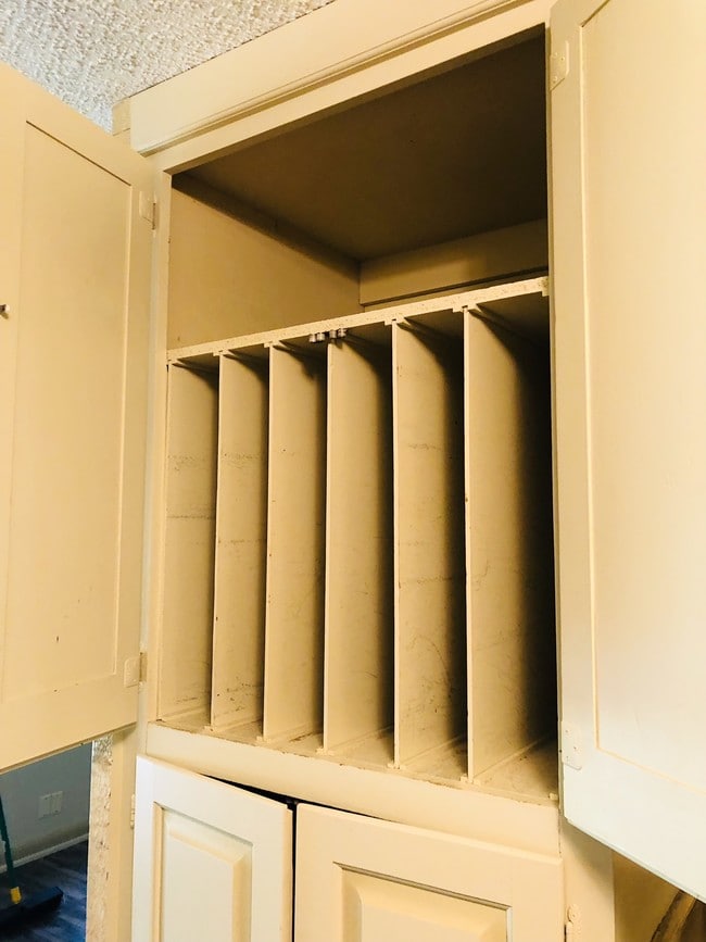 Custom Kitchen Cabinets