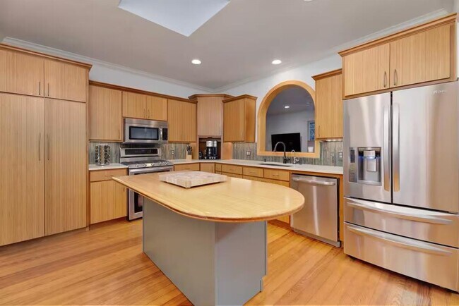 Photo - 1212 Baylor St