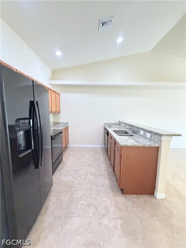 Photo - 717 SE 7th St
