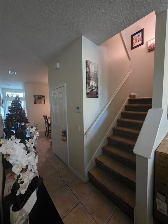 Photo - 6013 Scotchwood Glen