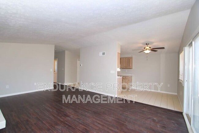 Photo - 3130 Balsamridge Dr