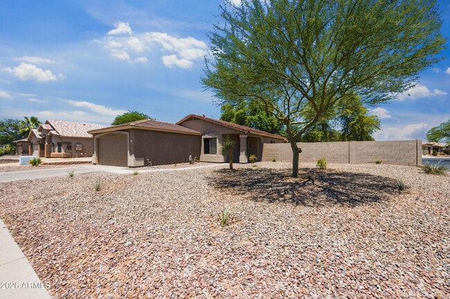 Building Photo - 1616 E Desert Ln