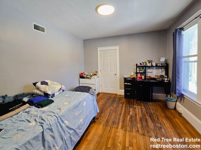 Photo - 229 Chestnut Hill Ave Unit 1