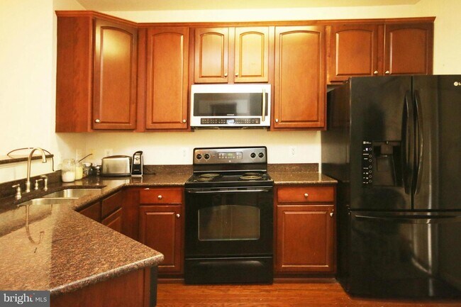 Dispensador de agua, dispensador de hielo - 5525 Lanier Ave Unidad 357