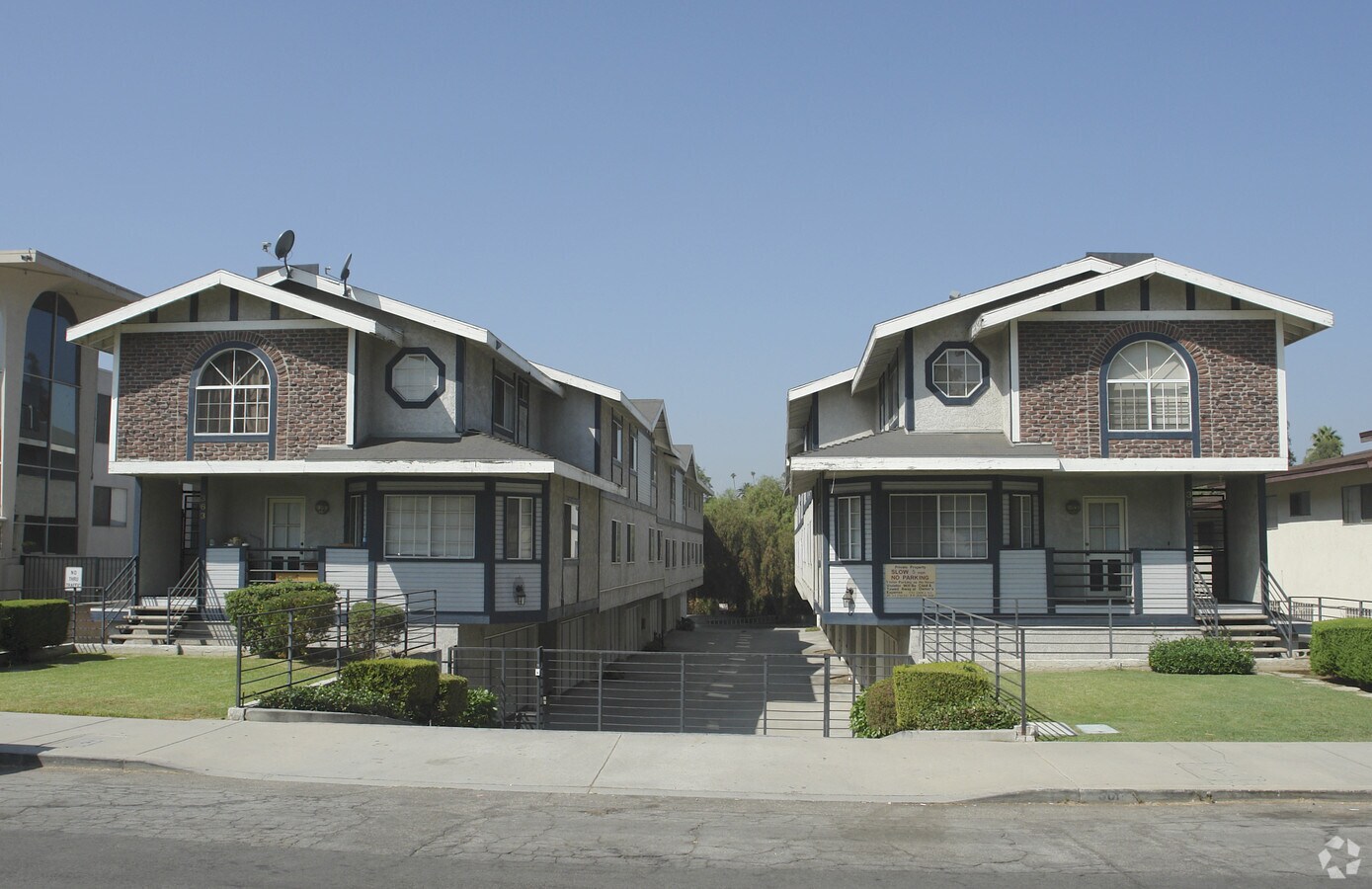 Photo - 361-363 S Arroyo Dr