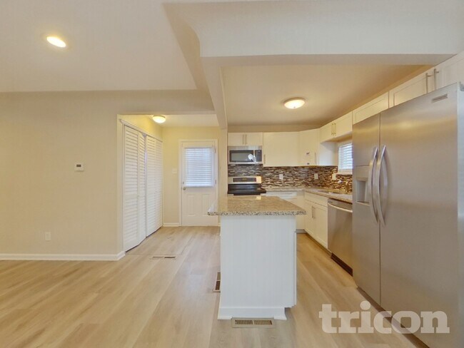 Photo - 1364 Ironton St