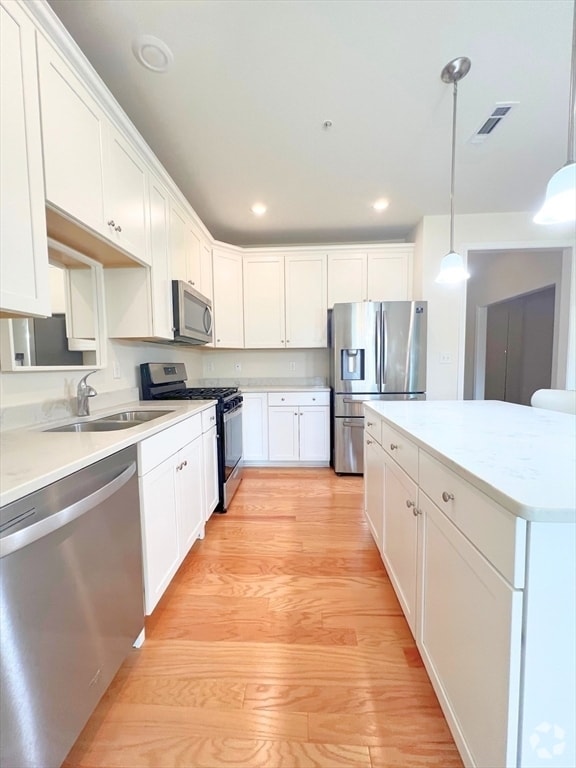 Building Photo - 120 University Ave Unit 2209 Rental