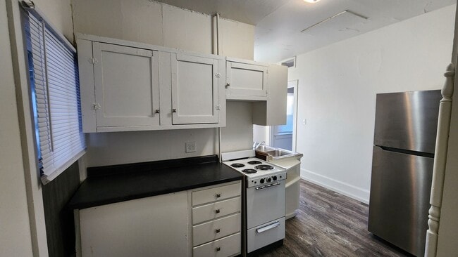 Photo - nre708 Unit 710