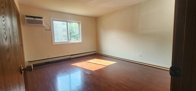 Photo - 9290 Hamilton Ct Unidad D Rental