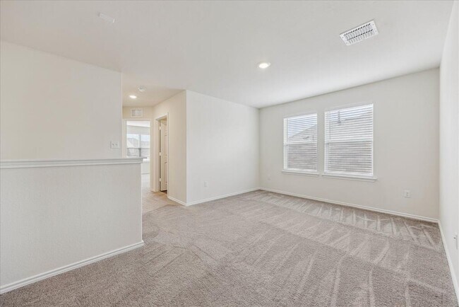 Photo - 379 Papaya Dr