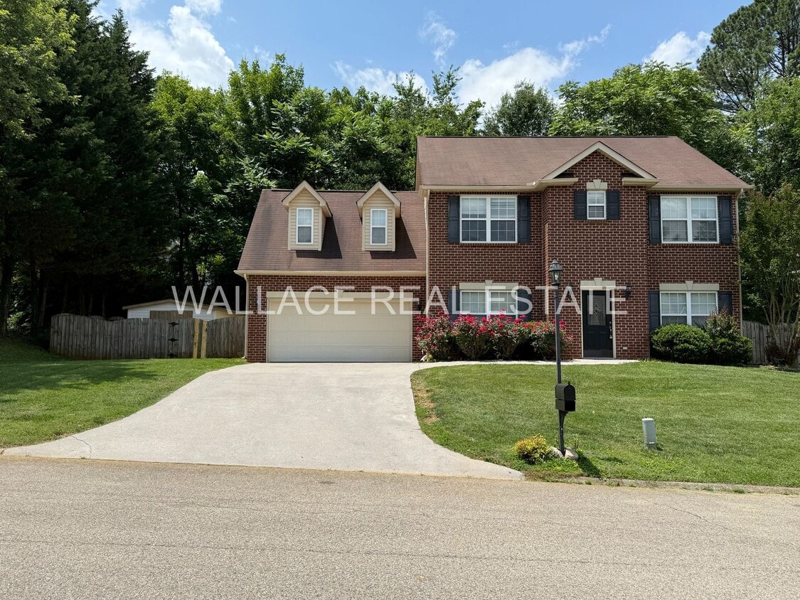 FARRAGUT: TWO STORY 3 BEDROOM, 2.5 BATH HO... - FARRAGUT: TWO STORY 3 BEDROOM, 2.5 BATH HO...