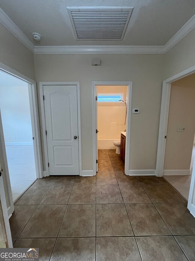 Photo - 162 Austin Ryan Dr