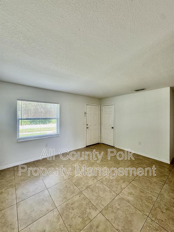 Photo - 2415 S Crystal Lake Dr