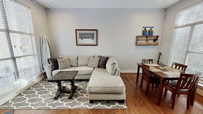 Photo - 2061 Atherton Heights Ln