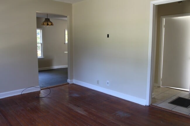 Photo - 956 South St