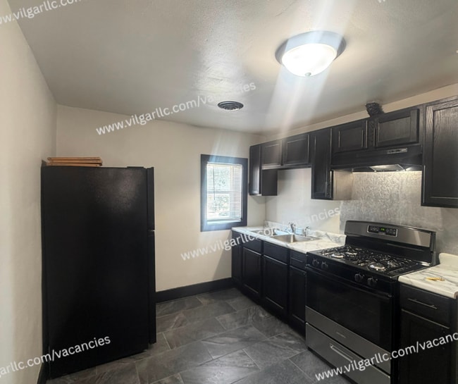 5035 Tod Ave Unit 2 Rear