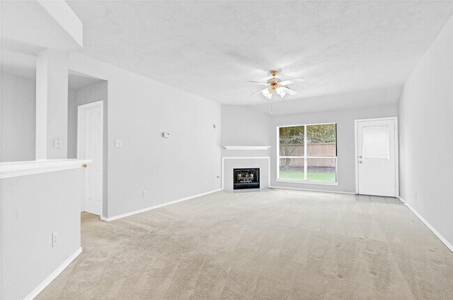 Photo - 22703 Holly Lake Dr