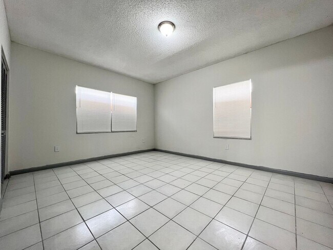 Photo - 3 Bedroom Private Home