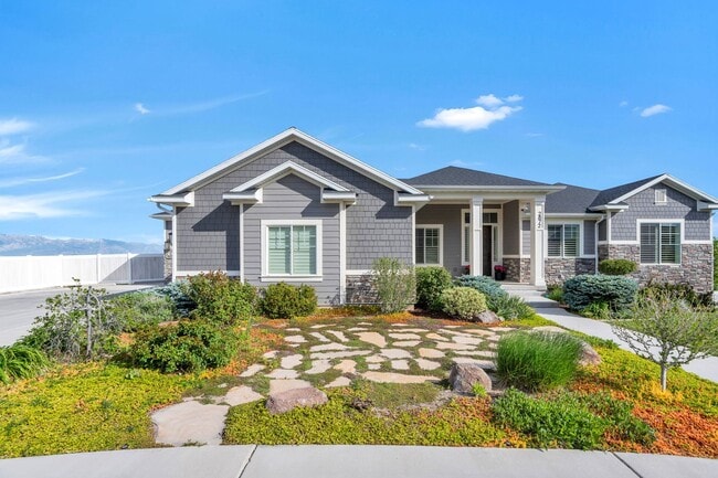 Building Photo - 2872 N Sorrel Dr