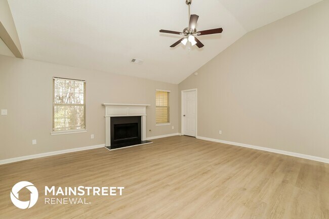 Photo - 320 Buffington Dr