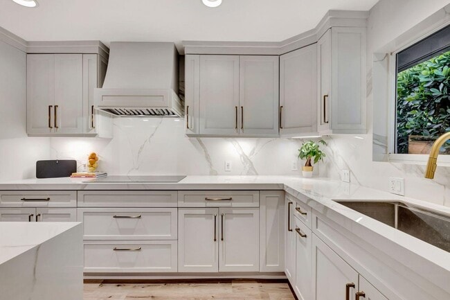 Photo - 3481 NE 31st Ave