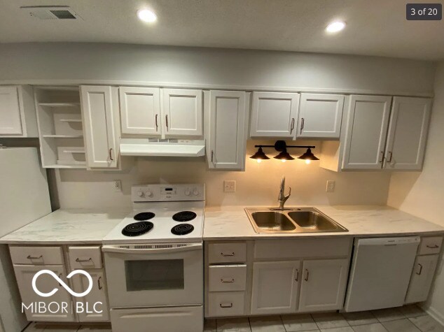 Photo - 1117 Canterbury Ct Unidad APT D