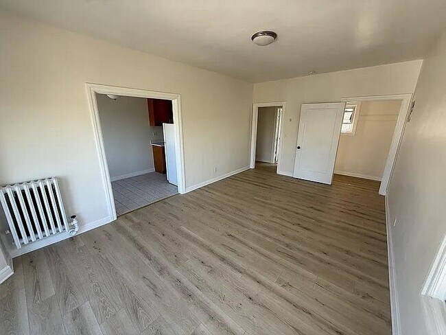 Photo - 2624 8th Ave