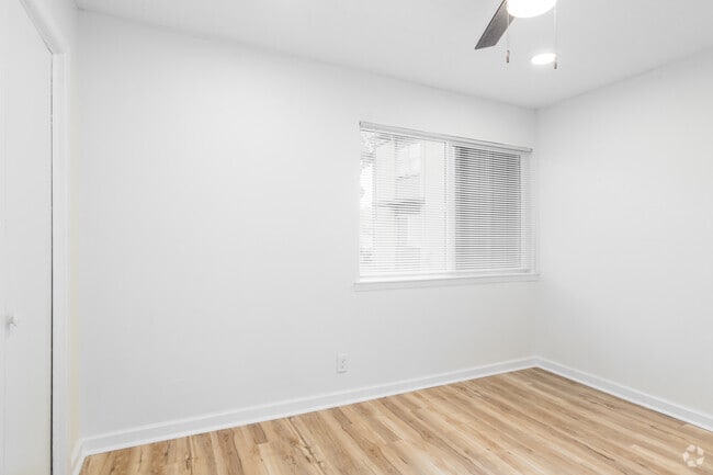 2 habitaciones, 1 baño - 902 pies cuadrados - Segundo dormitorio - The Veranda Apartment Homes