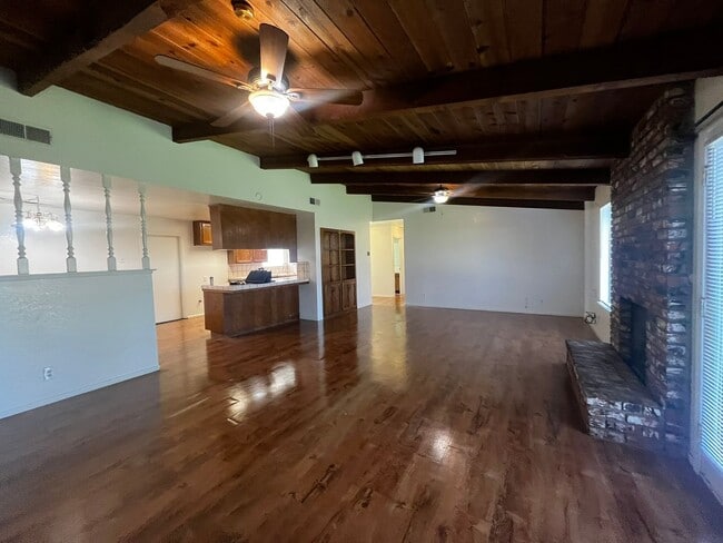 Photo - 3142 E Race Ave