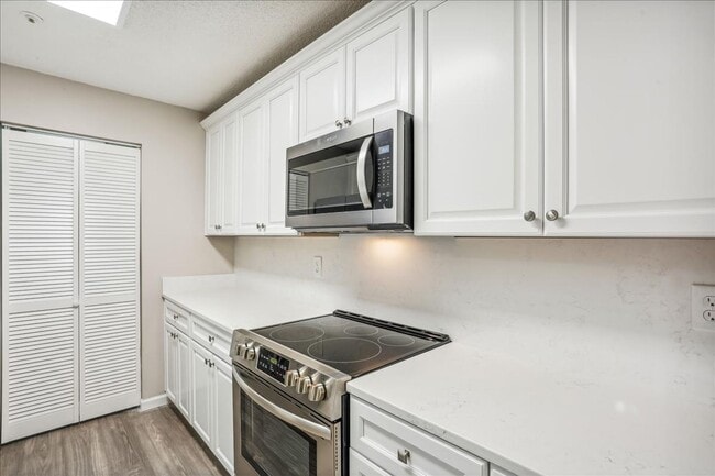 Photo - Great 3+2+ Loft in Germantown! Unidad 14
