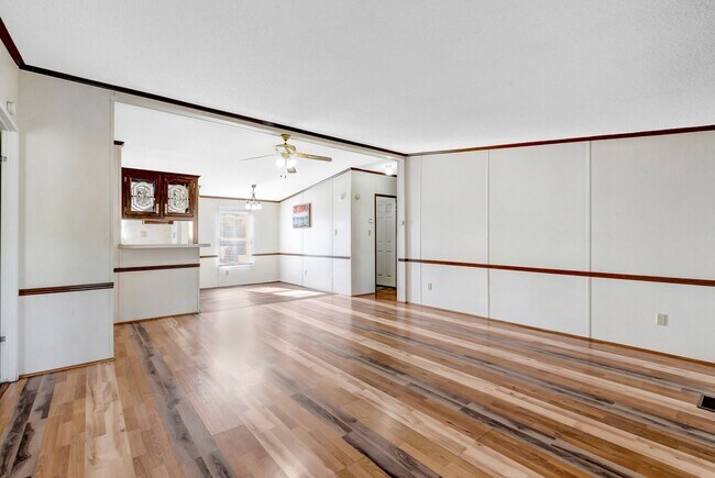 Photo - 3 Bedroom/2 Bathroom Home For Rent