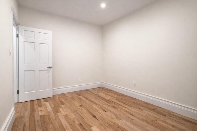 Photo - 41-47 ST.NICHOLAS TERRACE Unit 44