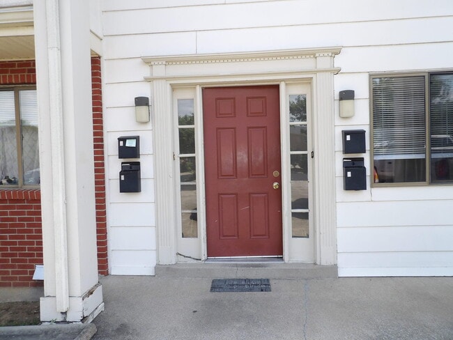 Photo - 421 Harrodswood Rd Unidad 2