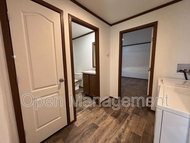 Photo - 700 S 12th St